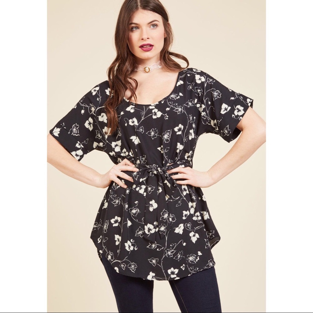 ModCloth Floral Tunic in Monochrome